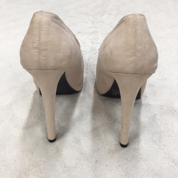 NWOT! Nude Suede Cushioned Stiletto High Heels - Picture 6 of 8